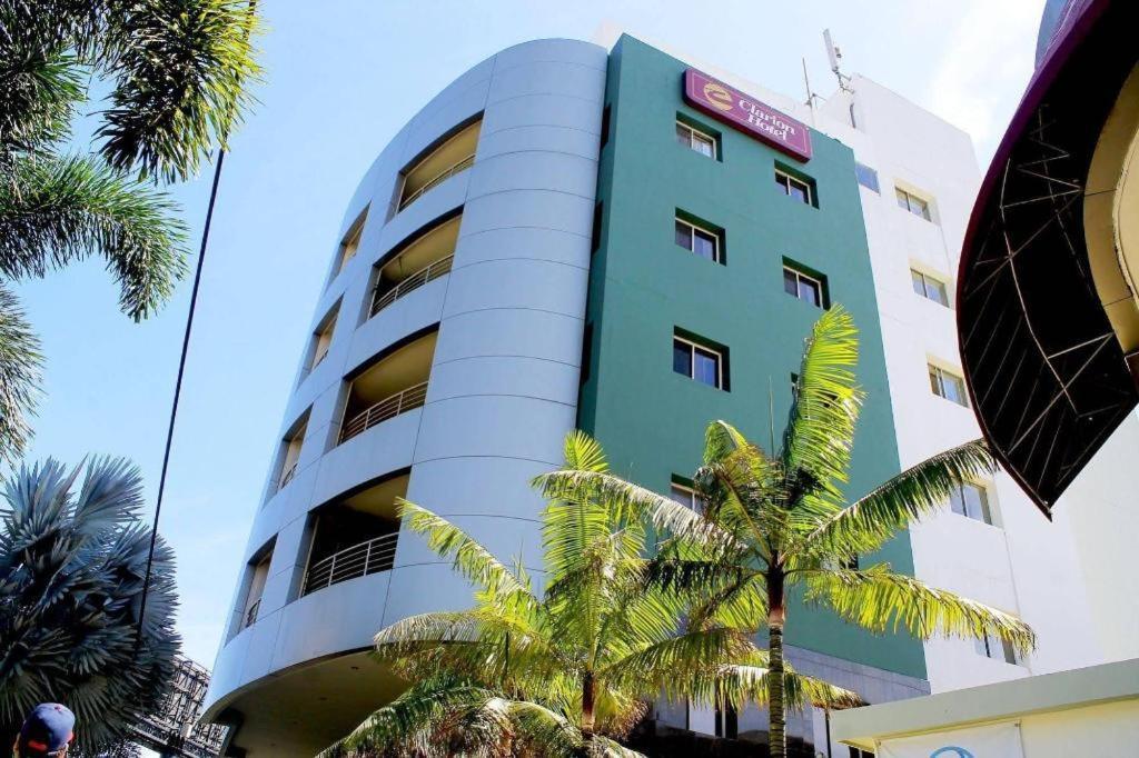 Oyo 292 The Oddy Hip Hotel Patong Dış mekan fotoğraf