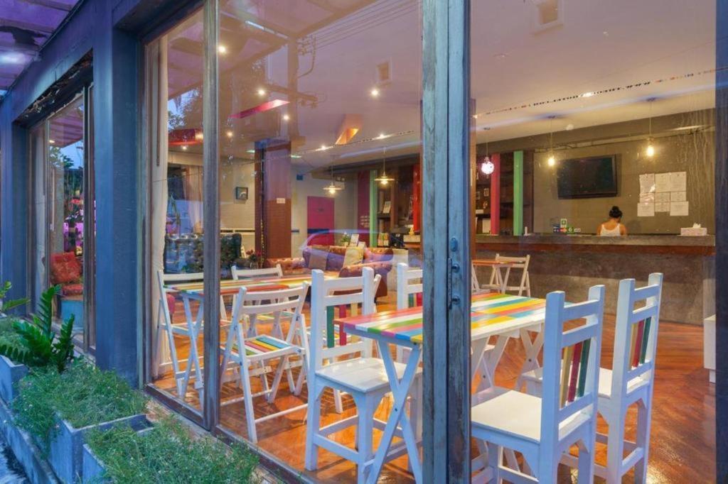 Oyo 292 The Oddy Hip Hotel Patong Dış mekan fotoğraf