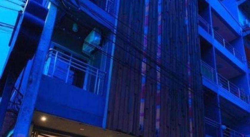 Oyo 292 The Oddy Hip Hotel Patong Dış mekan fotoğraf